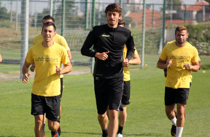 phpjbySM4_5bd5ec391edc09_10834290