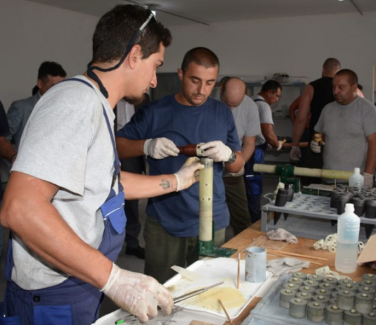 Крушарски при откриването на завод в Аржентина: Стига футбол! СНИМКИ