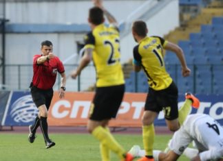 Изхвърлиха Ставров!