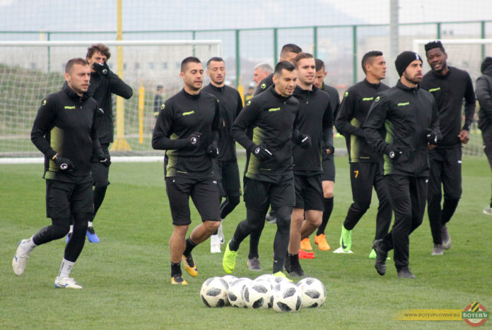 phpzNGCIY_5c8a71b3745978_17871099