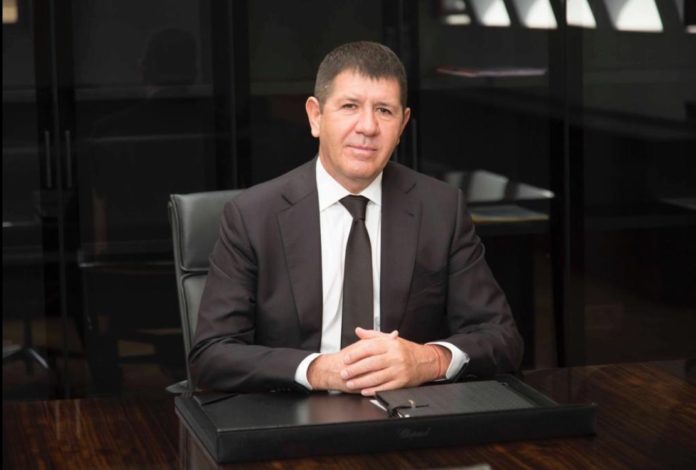 phpMXRR3T_5cd95c08b4b633_42905728