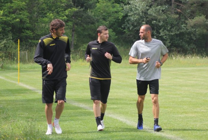 phplRTKCR_5d075b64539cc1_80092130