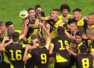 МНОГО СНИМКИ и ВИДЕО: Голям празник за Ботев Пд! 5 шампионски набора бяха наградени!